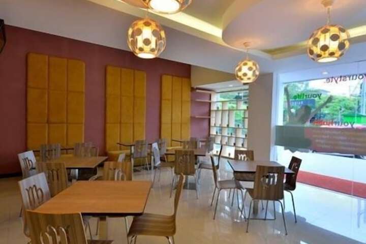 Dining Photos