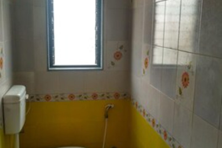 Room 2 of 19