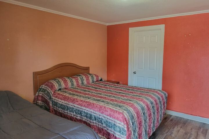 Room 13 of 51