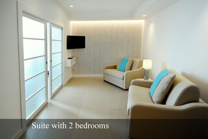 Room 8 of 75