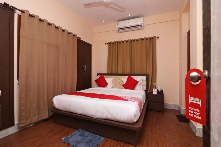 Room 10 of 33