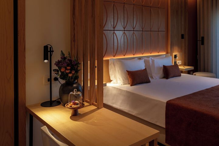 Room 14 of 78