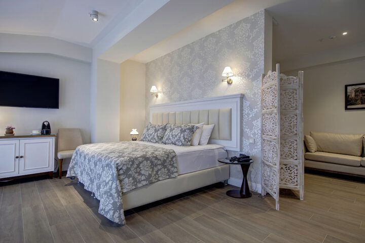 Room 15 of 47