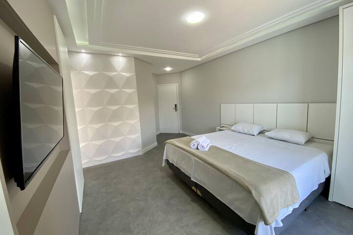 Room 32 of 229