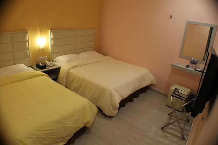 Room 19 of 37