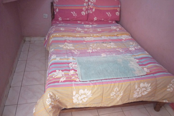Room 8 of 23