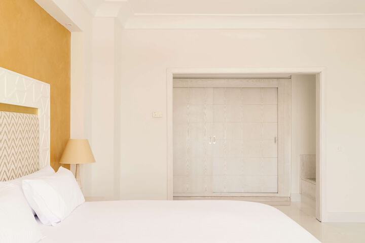 Room 22 of 113