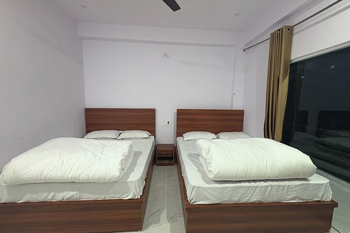 Room 8 of 26