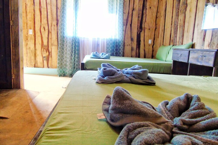 Room 11 of 34