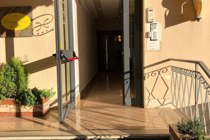 Hotel 50 of 63