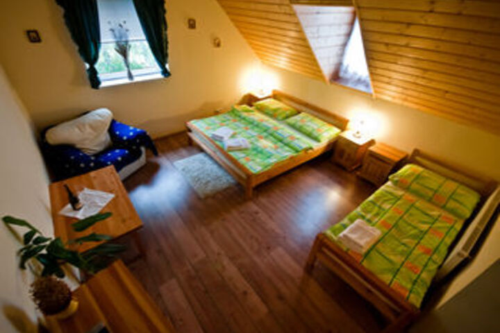 Room 42 of 47