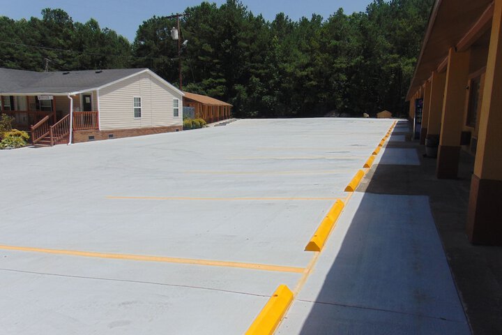 Property Grounds 36 of 40