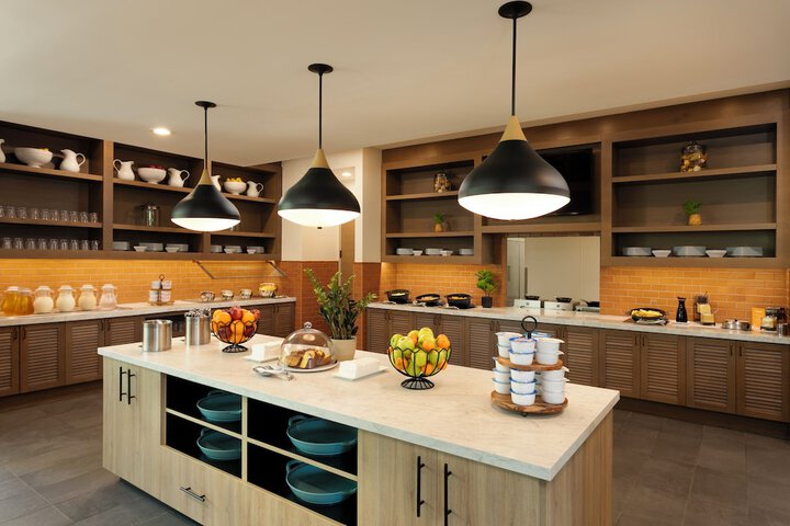 Breakfast area