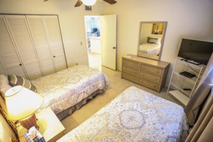 Room 35 of 35