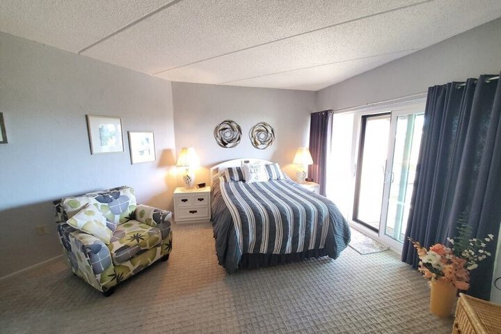 Room 4 of 36