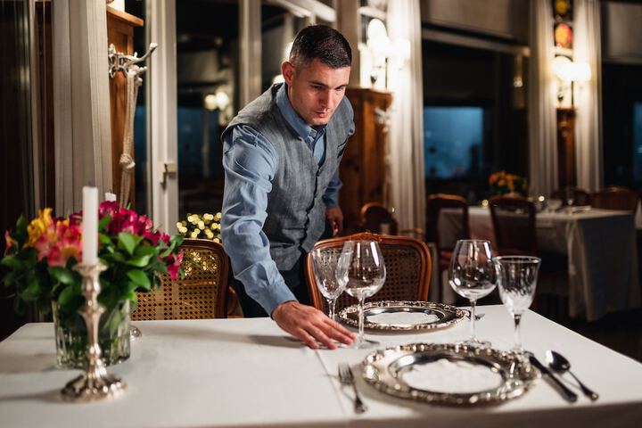 Dining 88 of 129