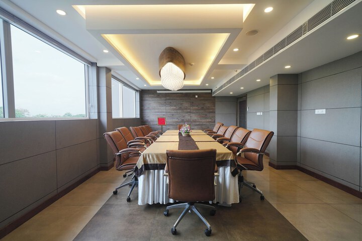 Business Center 56 of 62