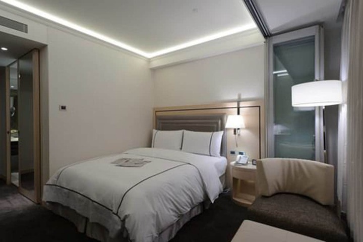Room 19 of 55