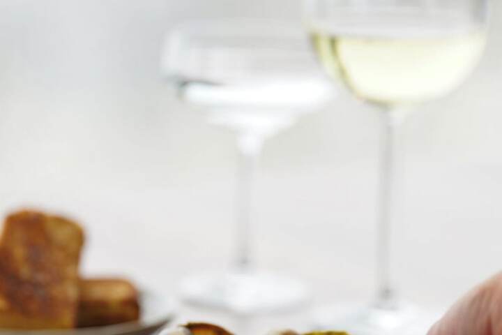 Dining 147 of 182