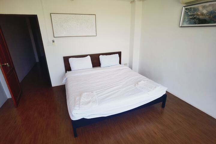 Room 15 of 73