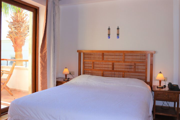 Room 5 of 46