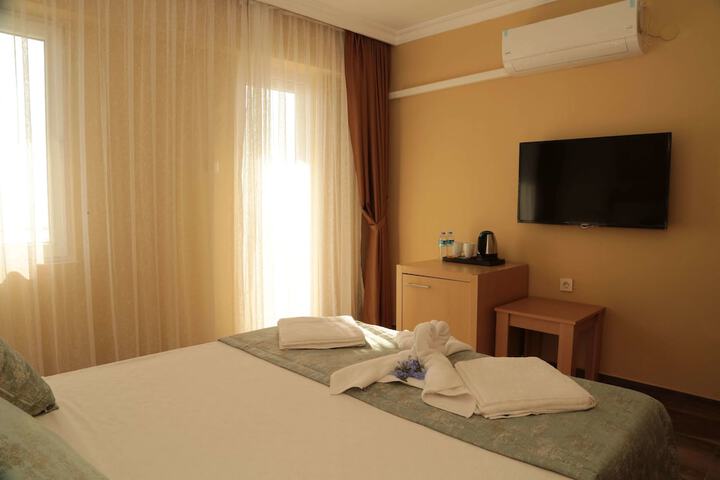 Room 8 of 58
