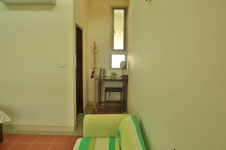 Room 19 of 39