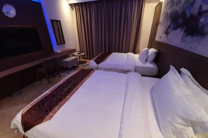 Room 20 of 65