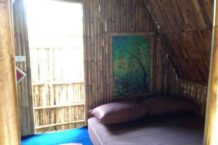 Room 11 of 28