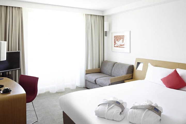 Room 16 of 51