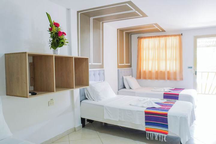 Room 16 of 108