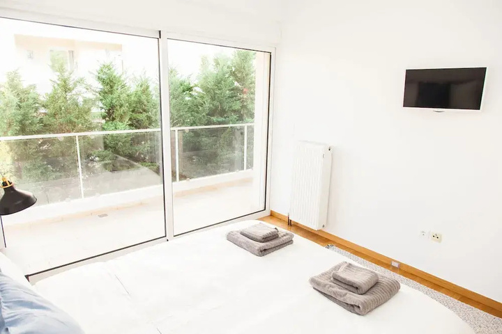 Room 5 of 15