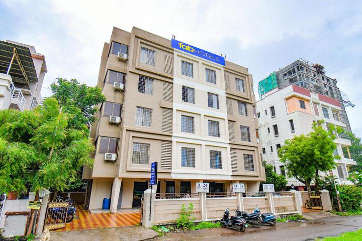 FabHotel Royal Hospitality