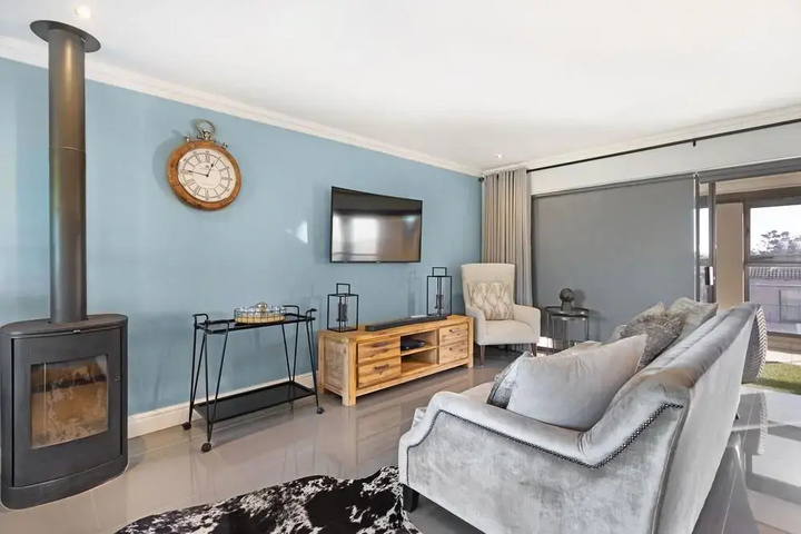 Room 2 of 19