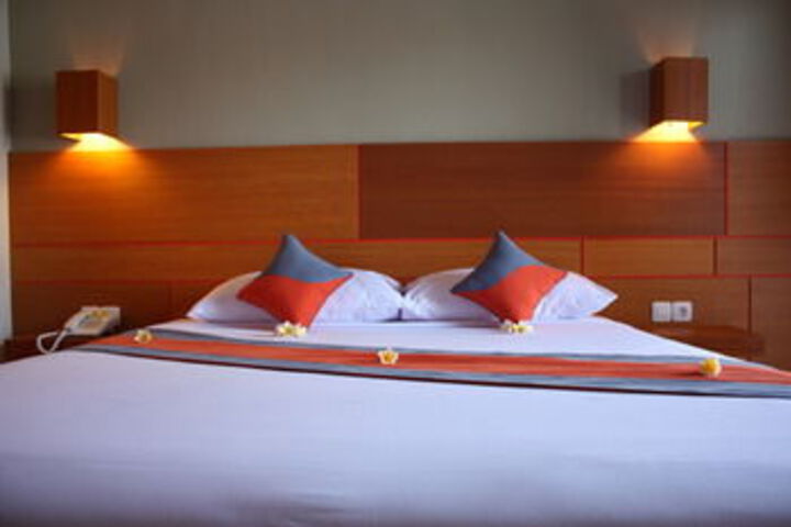 Room 10 of 15