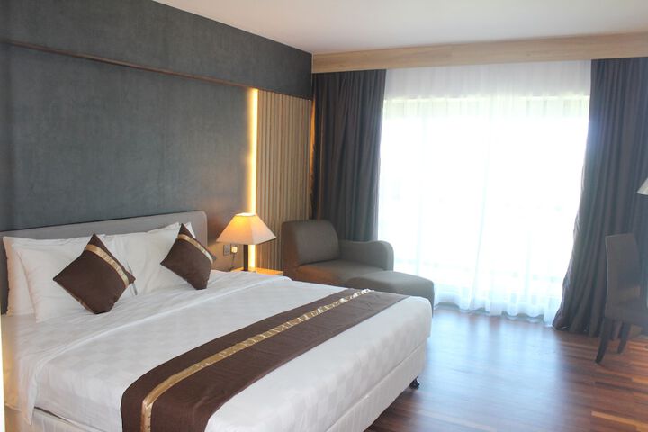 Room 15 of 63