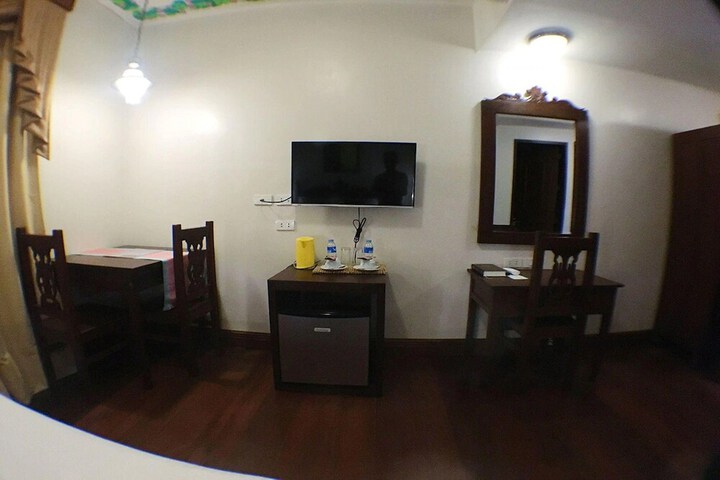 Room 15 of 50
