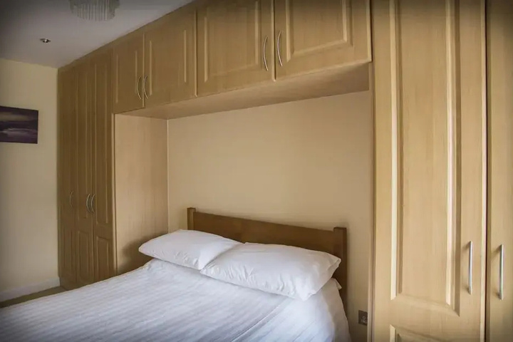 Room 3 of 18