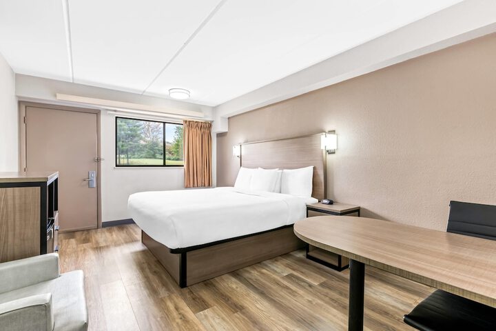 Room 22 of 40