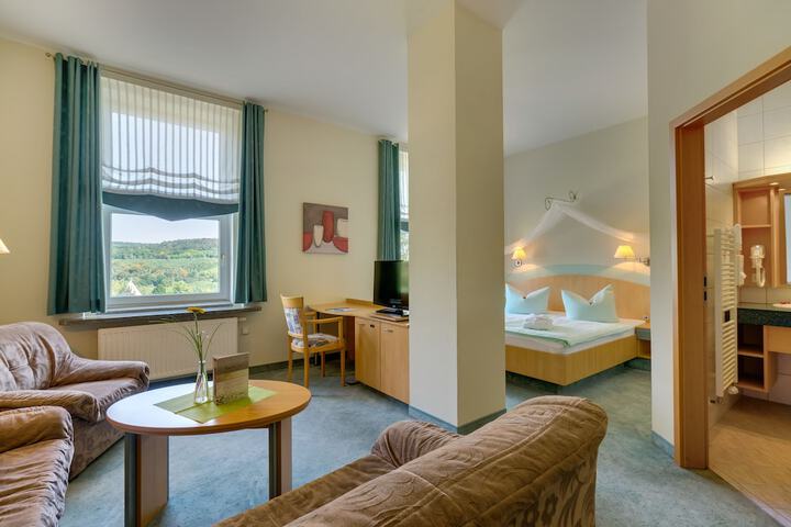 Room 6 of 40