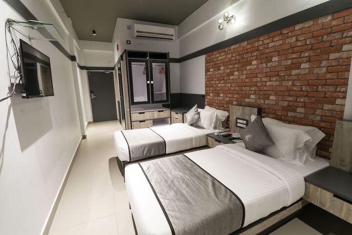 Room 18 of 41