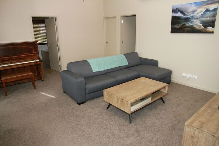 Room 12 of 19