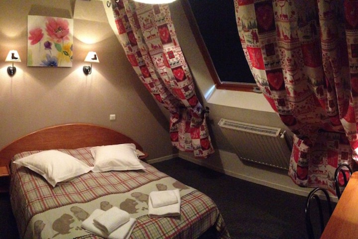 Room 6 of 62
