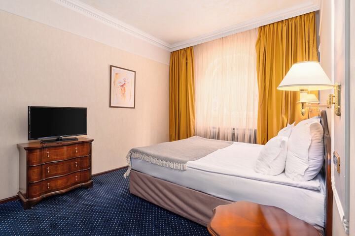 Room 22 of 161
