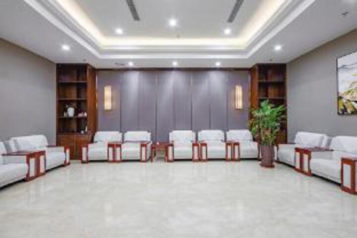 Room 4 of 23