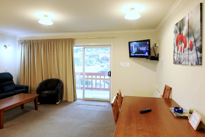 Room 56 of 75