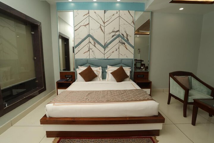 Room 142 of 288