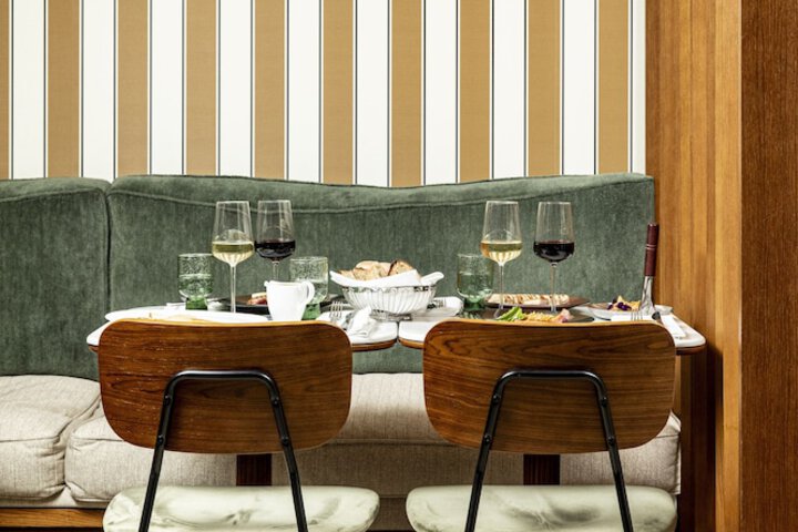 Dining 67 of 91