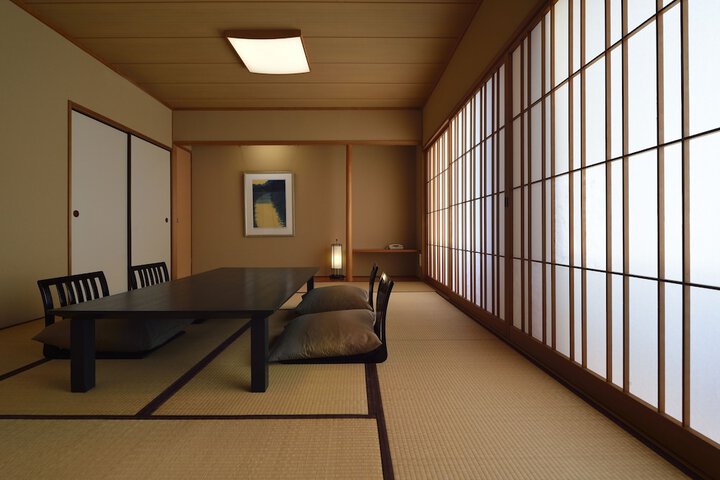 Room 3 of 50
