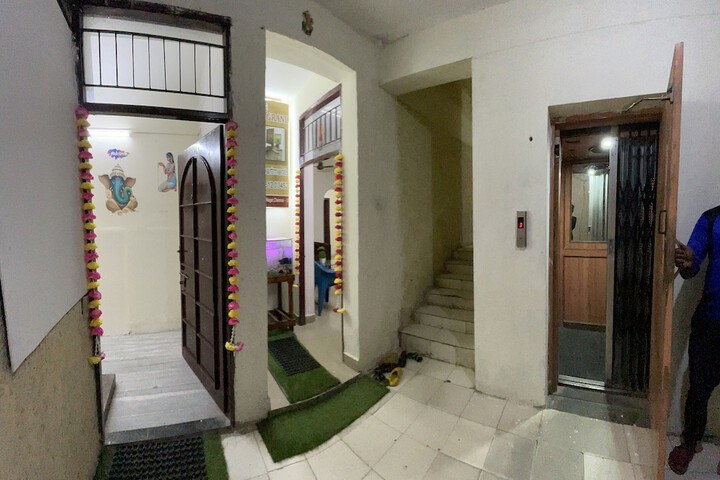 Hotel 12 of 13